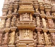 detailed-carvings-on-facade-of-chaturbhuj-temple-khajuraho